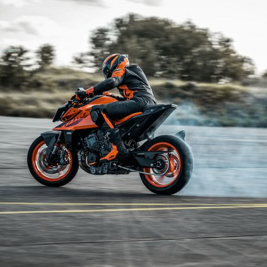 KTM 990 DUKE 0% Kamat Akció