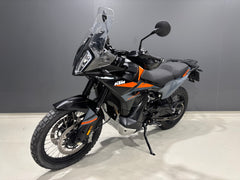 890 ADVENTURE BLACK 2023 GARANCIÁLIS